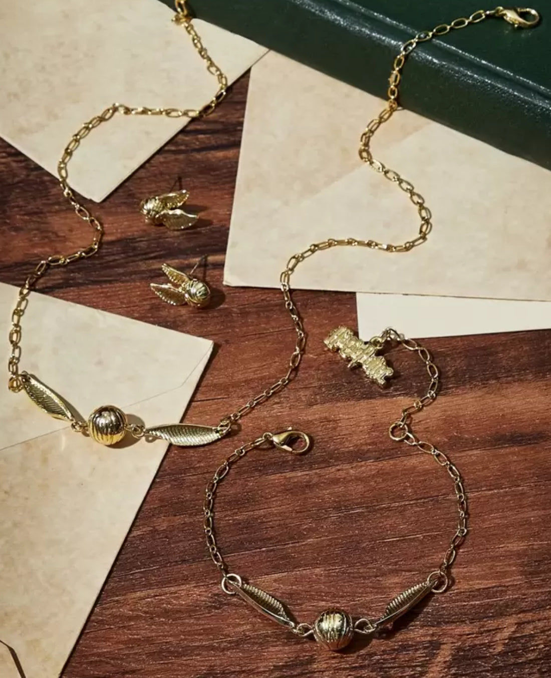 HARRY POTTER 4 طقم مجوهرات ذهبية بأجنحة، هاري بوتر، هدايا