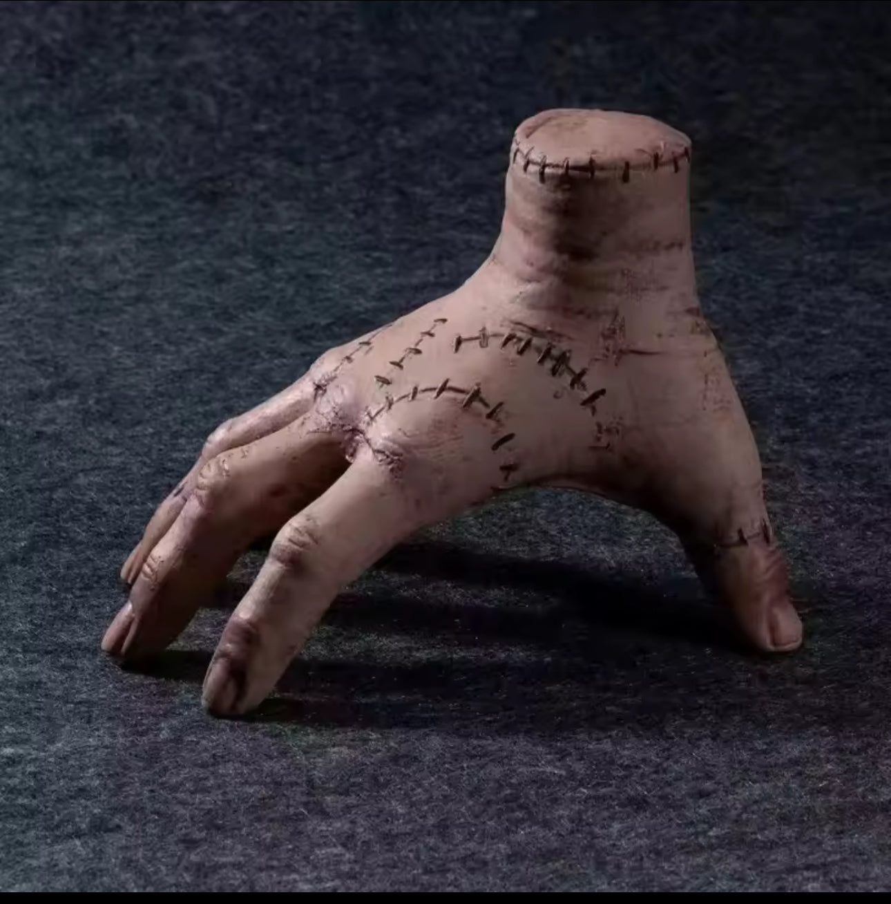 wednesday addams family thing hand👻